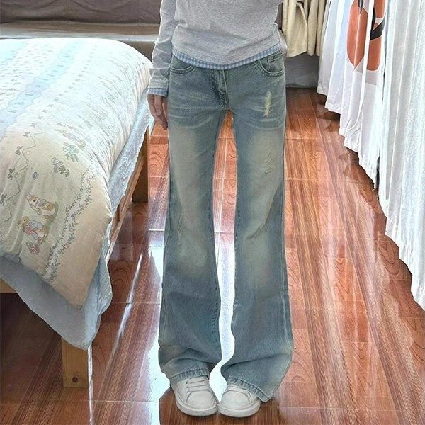 American-Style Spicy Retro Sexy Low-Waist Ripped Denim Flared Jeans for Women, Washed Blue, Loose Fit, Drapey Wide-Leg Pants American-Style Spicy Retro Sexy Low-Waist Ripped Denim Flared Jeans for Women, Washed Blue, Loose Fit, Drapey Wide-Leg Pants