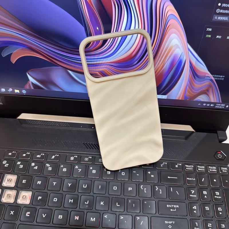 光面面板褶皱波浪17pro适用苹果16promax手机壳15/14手感素材壳7P|undefined
