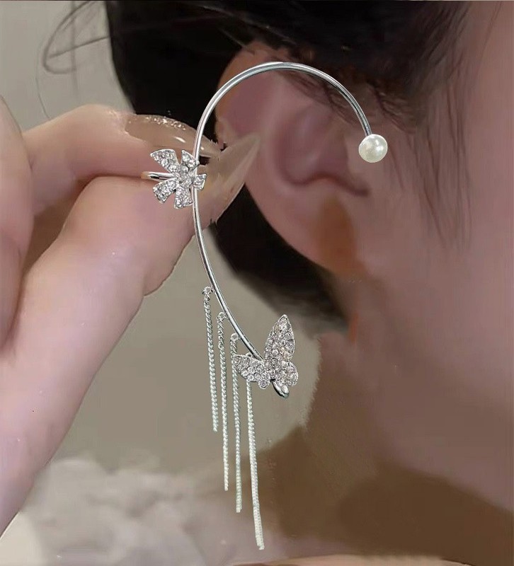 超フラッシュ蝶耳掛け無耳穴耳クリップ女性一体式イヤリング気質個性ファッション|undefined