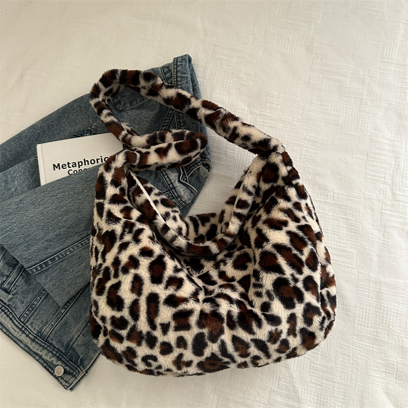 Otoño y invierno nuevo estilo de lana personalidad estampado leopardo tendencia callejera 2024 ocio de gran capacidad de peluche de hombro bolso de mujer