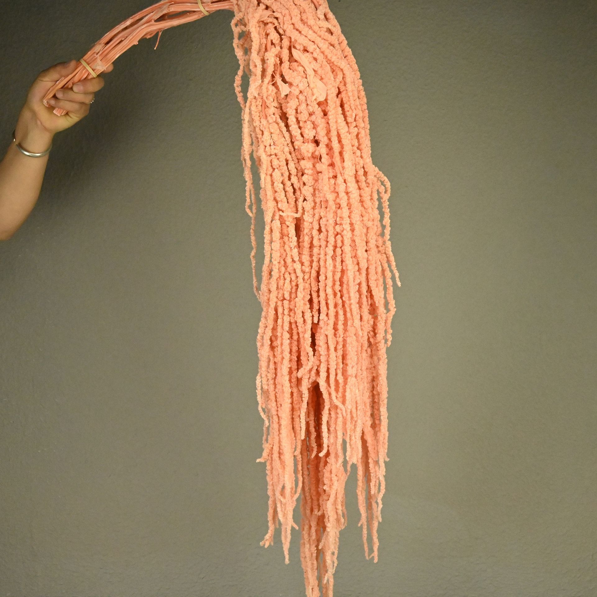 Flores fantasmas colgantes de arroz flor inmortal Juliet Amantes lágrimas colgantes de flores de decoración de bodas flores verdaderas