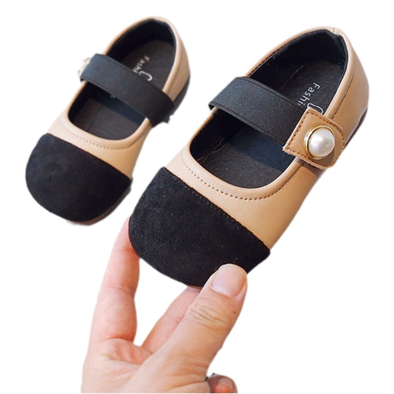 Zapatos para niñas 2025 primavera nuevos zapatos de princesa para niñas moda estilo occidental zapatos individuales para bebés zapatos para niñas antideslizantes y transpirables