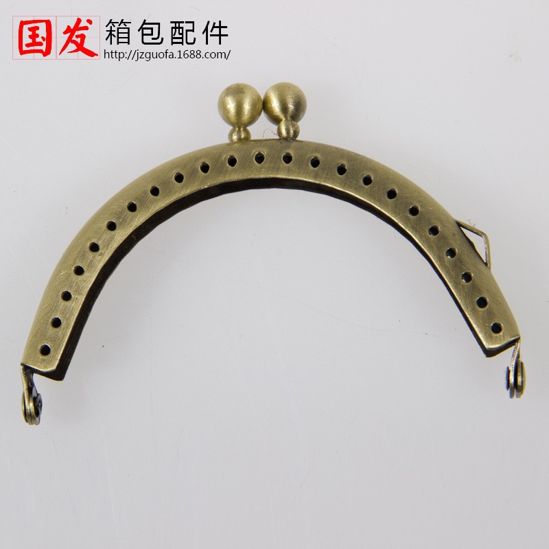 Sin stock, puede hacer productos: 8.5CM semicircular tamaño brillante oro de cabeza de goteo creativo oro de cabeza de goteo