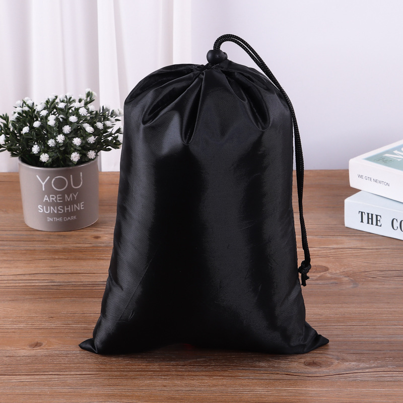 Черная полиэфирная ткань 25*35 см