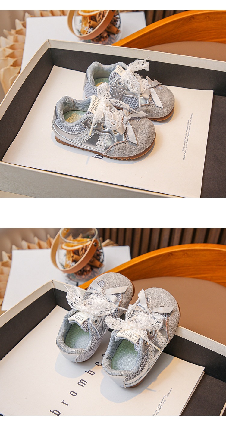 Flick-sneakers i prinsess-stil med rosett och spets som andas_voghion.com