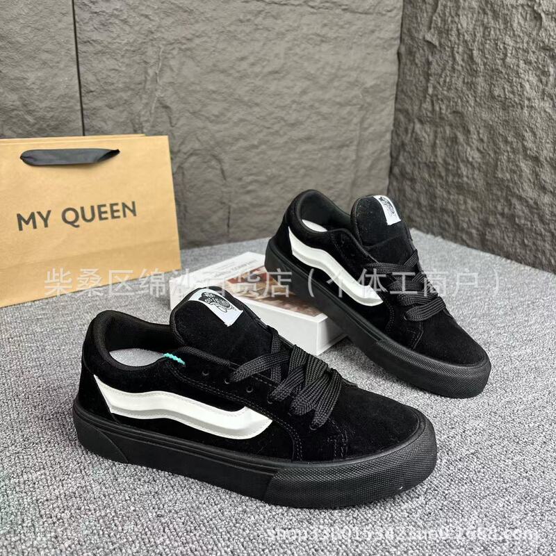 Classic High-value All-match Black Panda Color Matching Bread Shoes Low-top Men's and Women's Couple Casual Shoes Street Fashionable Board Shoes