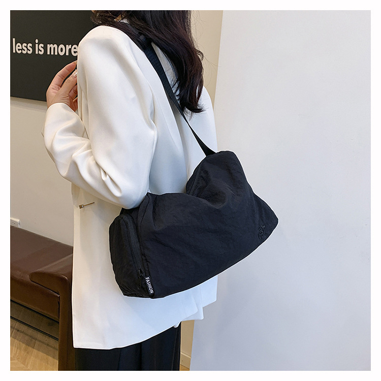 Crossbody tote bag, Korean style Instagram niche design women's bag, nylon fabric canvas bag, fashionable, casual and artistic single-shoulder bag undefined