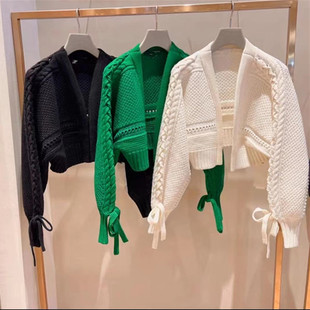 Small shawl Lady 2022 autumn and winter New knitted cardigan coat short collar twist solid color V sweet beauty lace