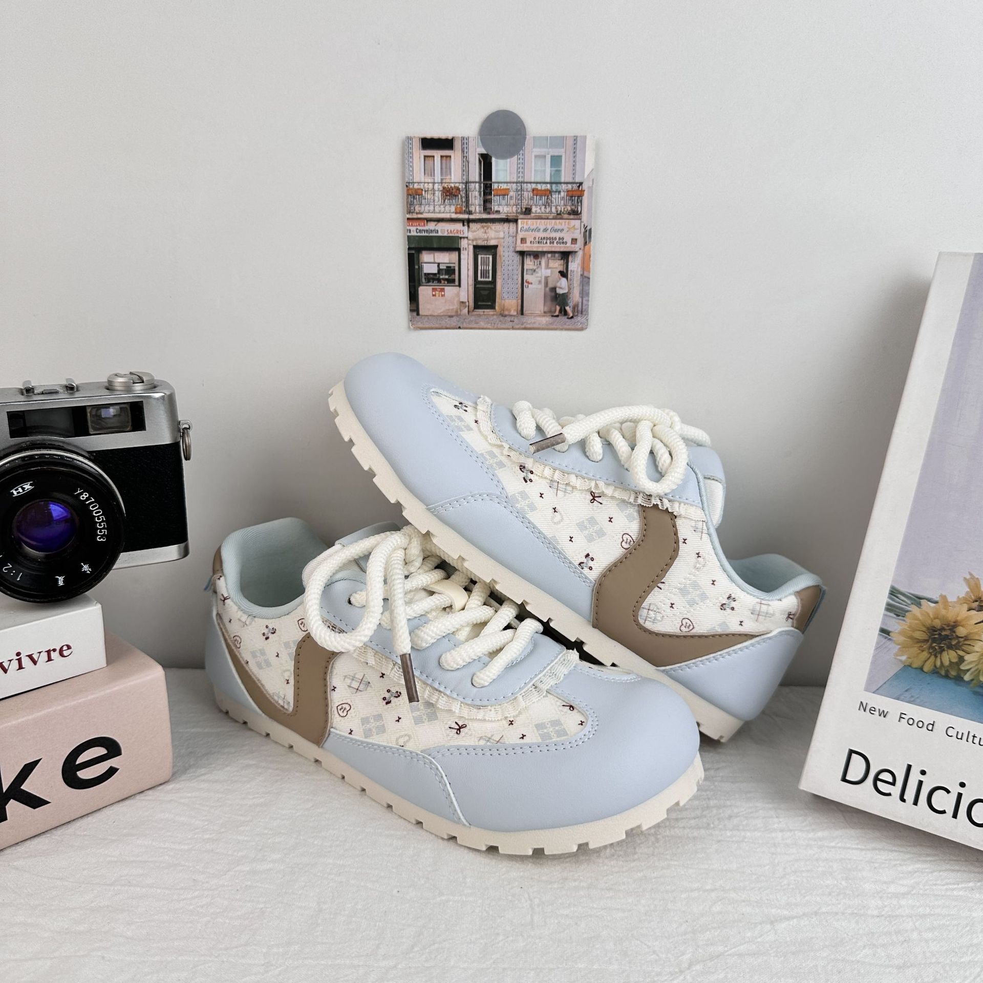 Zapatos de skate casuales de flores de ondas largas para mujeres 2025 nuevos zapatos de entrenamiento de verano de estilo