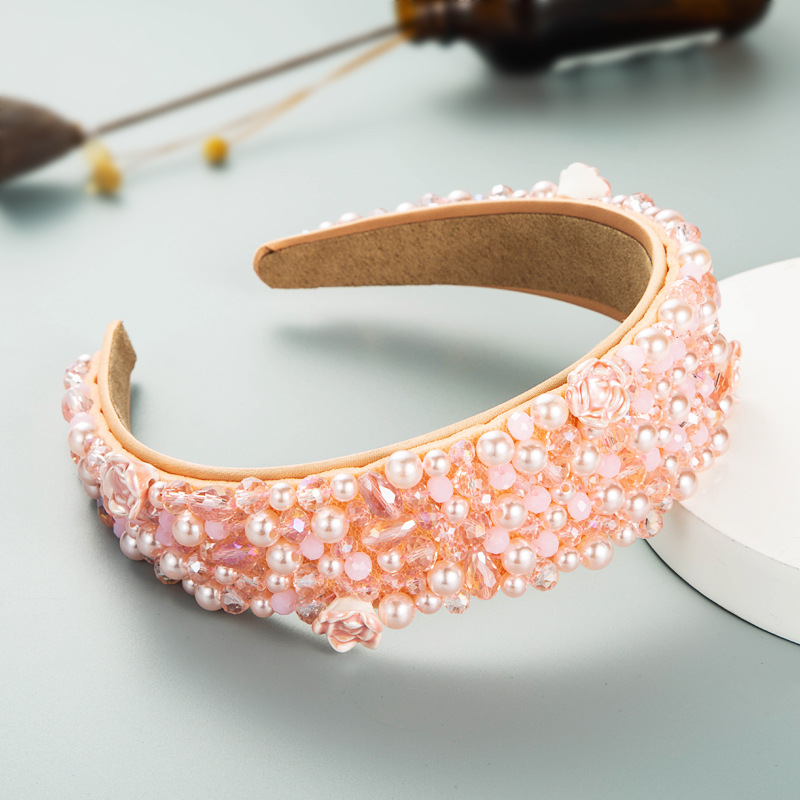 Baroque Hand-sewn Pearl Crystal Wide-brimmed Fabric Headband Women display picture 5
