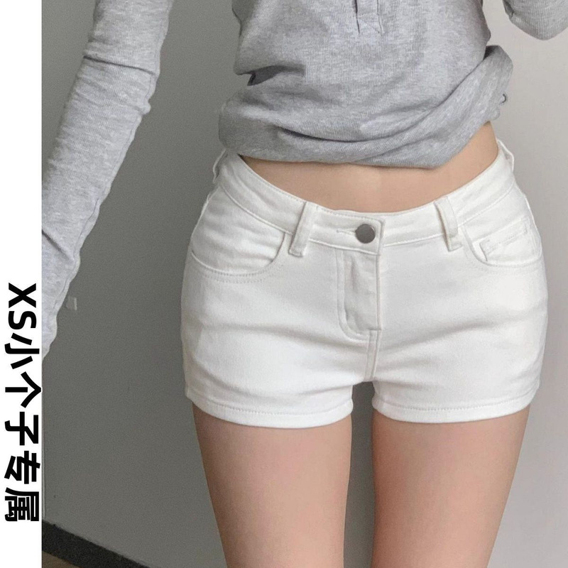 White Low-Waist Denim Shorts for Women, Summer 2025 New Style, Plus Size, Tight-Fitting American Style Hot Girl A-Line Hot Pants