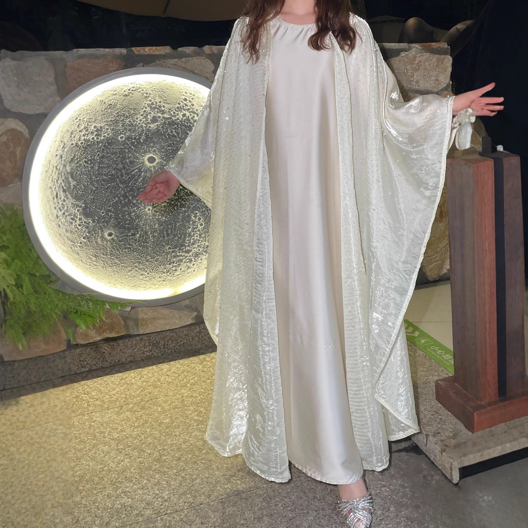 Ensemble abaya Dubaï – Manches longues, ouvert sur le devant, détails perlés (noir, S-L) | Tenue deux pièces de luxe et modeste_voghion.com