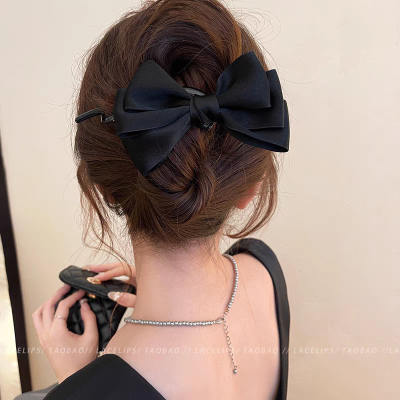 後頭部にツイストクリップが付いた新しいスタイルのワンラインヘアクリップ、軽い高級感と高級感のあるヘアクリップ、女性用のアヒルのくちばしクリップヘッドドレス|undefined