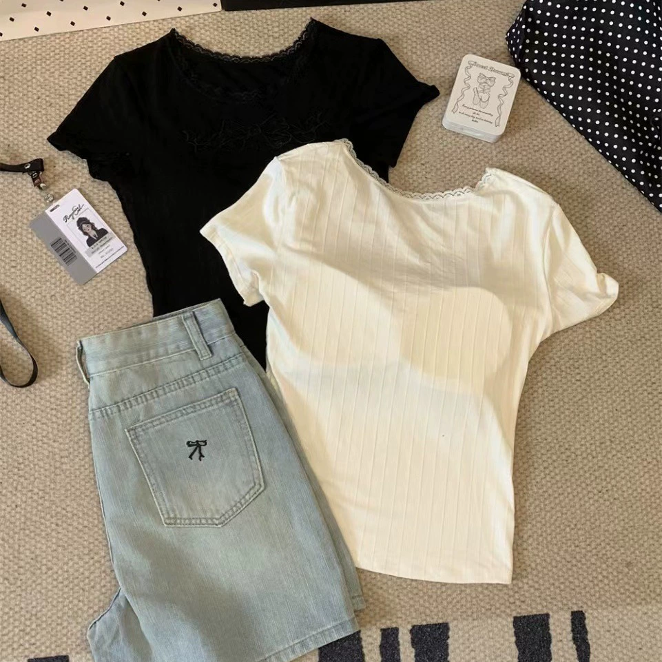 Сладкая пряная девушка кружева с полым дизайном