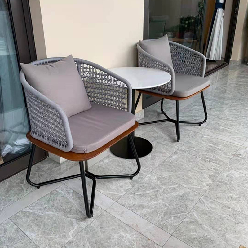 Mesas y sillas de ratán al aire libre Villa jardín al aire libre muebles de ocio balcón patio impermeable protector solar silla de ratán de tres piezas image 5