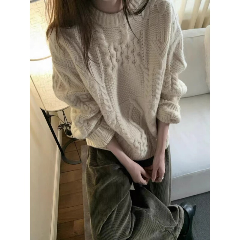 New Year and Christmas Retro Red Wool Sweater for Women, Cable Knit Pullover Sweater, High-End Knitwear, Thick Alana Sweater
