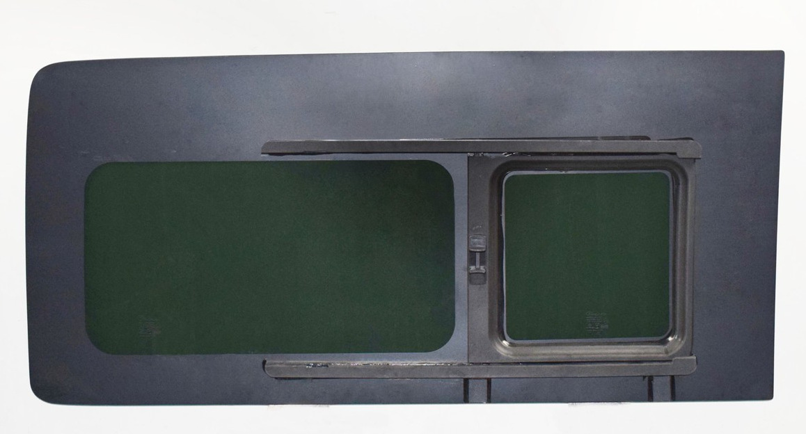 Car front windshield suitable for Toyota Hiace RH300/TOYOTA HIACE, part number 5611126341