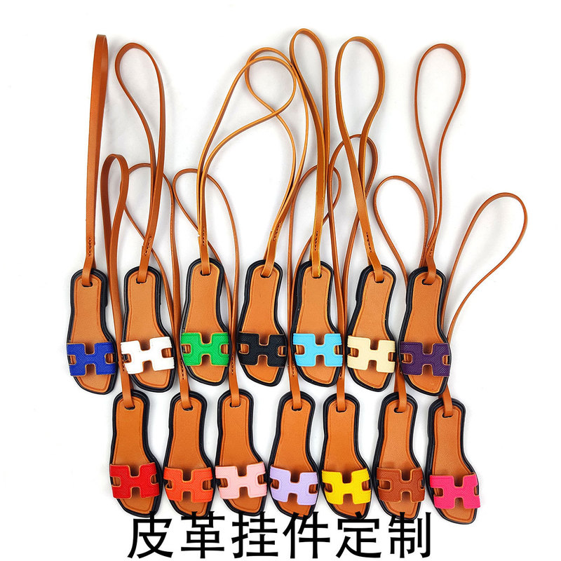 Cross-Border Wholesale Small Shoe Charms Car Keychain Pendants Bag Accessories Bag Decorations Small Slipper Bag Pendants