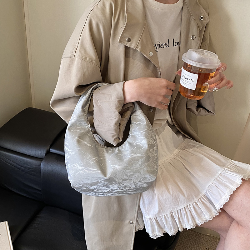 Bolsas de gran capacidad para mujeres 2024 nuevo otoño de alto nivel nicho nicho viaje tote de hombro mochila de hombro