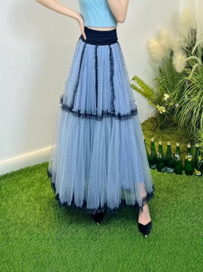 バレエ風アンドロメダのネット糸は蓬蓬蓬スカートの子供2025の新型の高腰が痩せている青い波点の半身のロングスカートをつなぎ合わせた