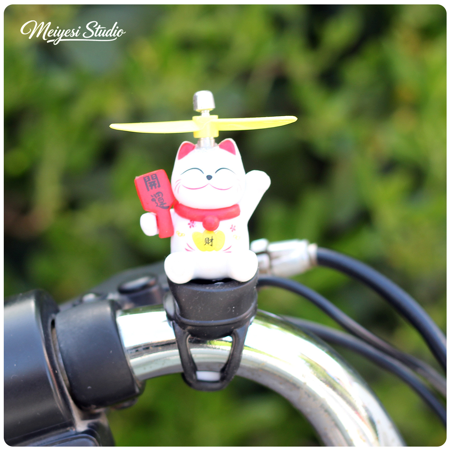 Cariñosa muñeca de dibujos animados accesorios de decoración de automóviles eléctricos accesorios de motocicleta de batería de bicicleta manija de decoración