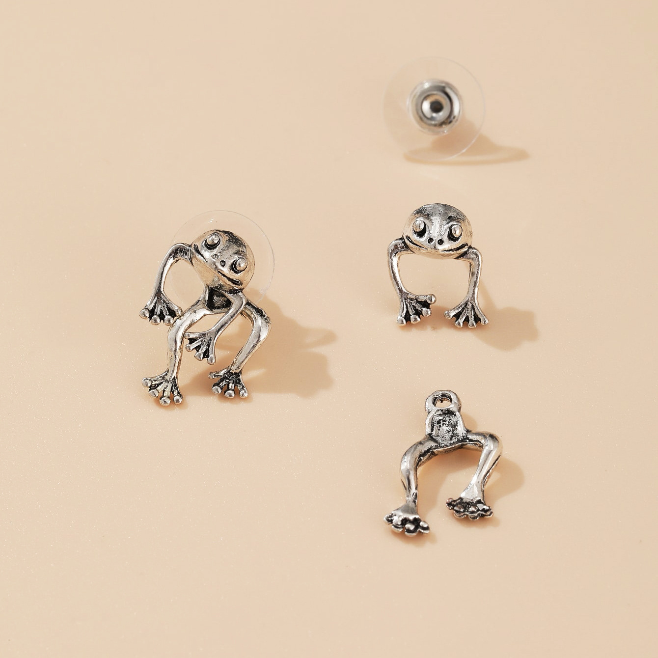 Halloween Ear Accessories Personality Alternative Retro Antique Silver Funny Frog Earrings Cross-border Earrings display picture 3