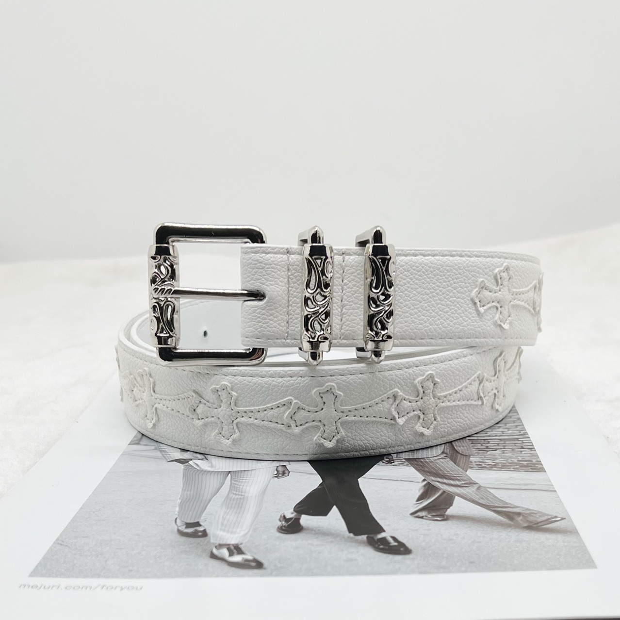 Personalidad patrón de lichi color crox nuevo cinturón masculino y femenino arte juvenil cinturón retro moda vid rodillo diez