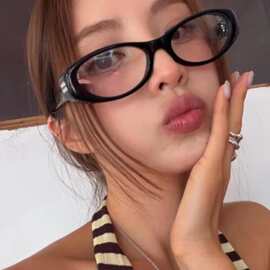 新款复古椭圆黑框高级感眼镜女猫眼近视防蓝光素颜显瘦百搭平光镜