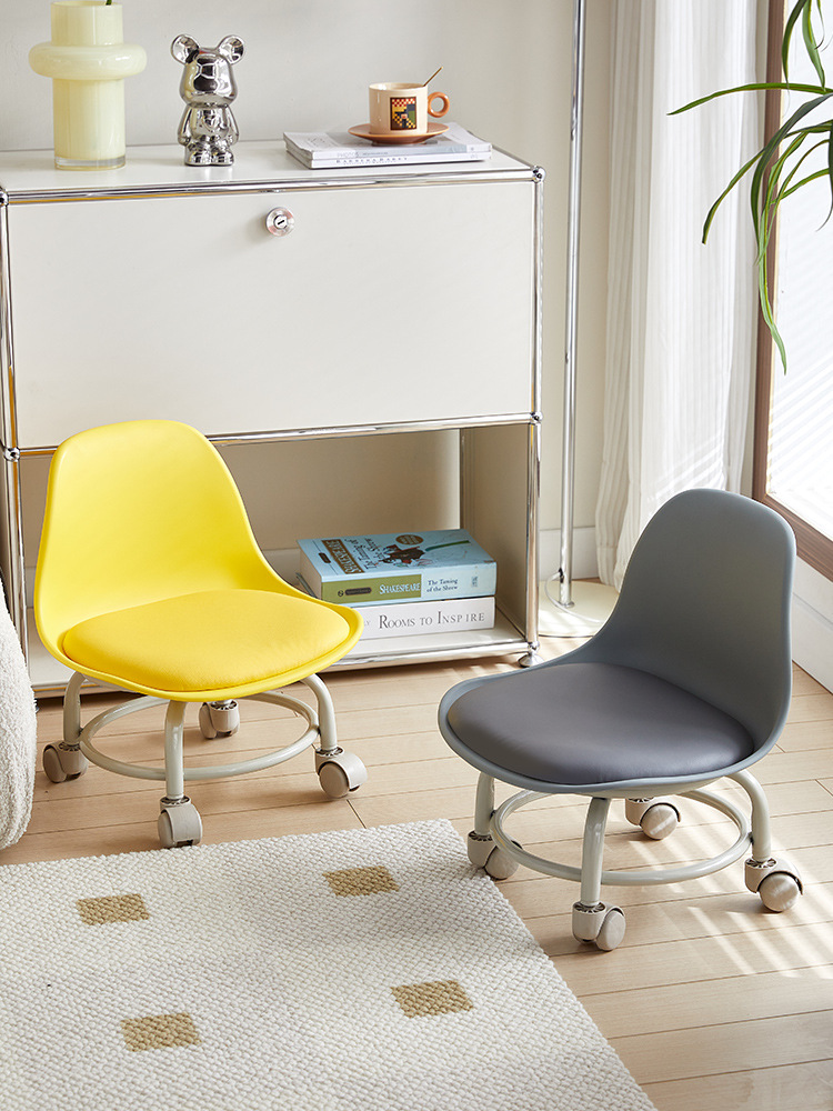 Small Stool with Swivel Wheels, Toddler Stool with Casters, Low Stool for Home Use, Lazy Roller Skating Chair with Beautiful Seams and Backrest, Internet-Famous Bench