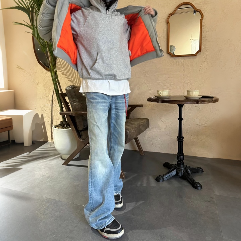 Heavy cleanfit Washed and Tailored Old Vintage Ice Blue Cream Lois Cat Whisker Scratch Slight Trendy Jeans Heavy cleanfit Washed and Tailored Old Vintage Ice Blue Cream Lois Cat Whisker Scratch Slight Trendy Jeans