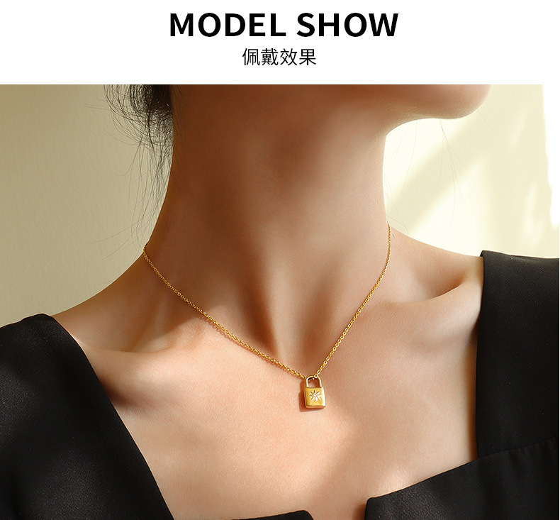 Simple Fashion Lock Pendant Zircon Necklace display picture 9