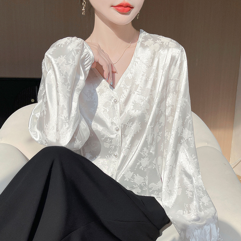 2025 Spring New Arrival Light Luxury Satin Shirt Women's V-Neck New Chinese Elegant Jacquard Silky Casual Loose Base Shirt