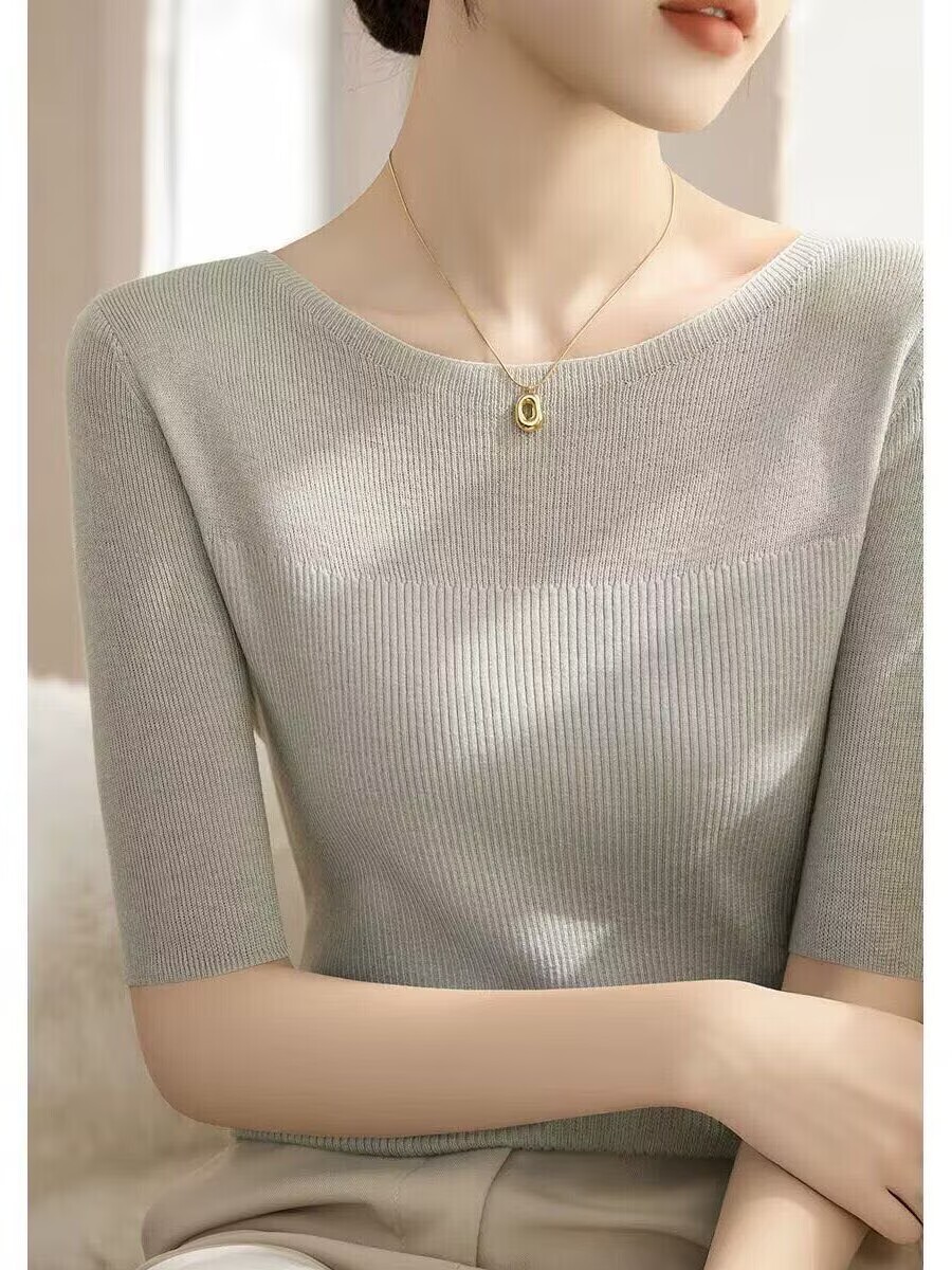 Áo thun ngắn tay cổ chữ nhất ôm nhẹ kiểu Pháp — màu đen