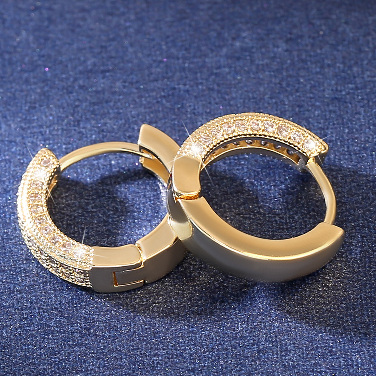 Fashionable earrings for men and women with zircon hip-hop style