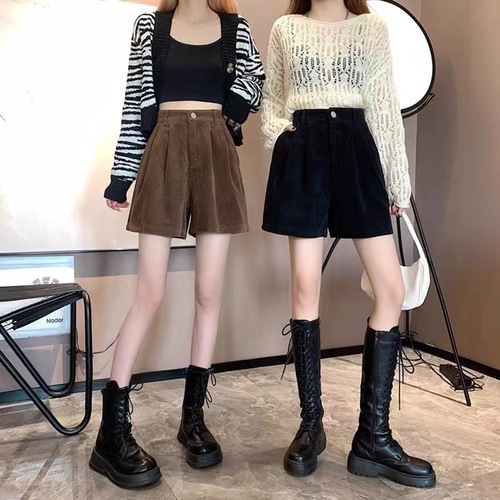 Corduroy A-line Shorts for Women: Loose, Slimming Wide-Leg Pants Perfect for Boots—Casual Outerwear for Fall & Winter