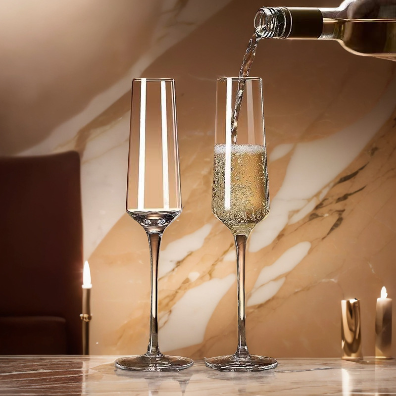 Taza de champán europea, taza de vino espumante, taza de cóctel de cristal, taza de vino dulce creativa de alto valor