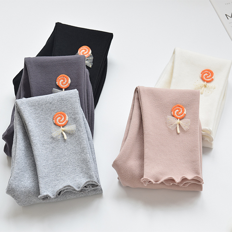 Polainas de las niñas Ropa de primavera y otoño Estilo occidental Algodón puro Bebé fino Ropa de otoño para niñas Pantalones largos para niños Ropa de otoño para niños