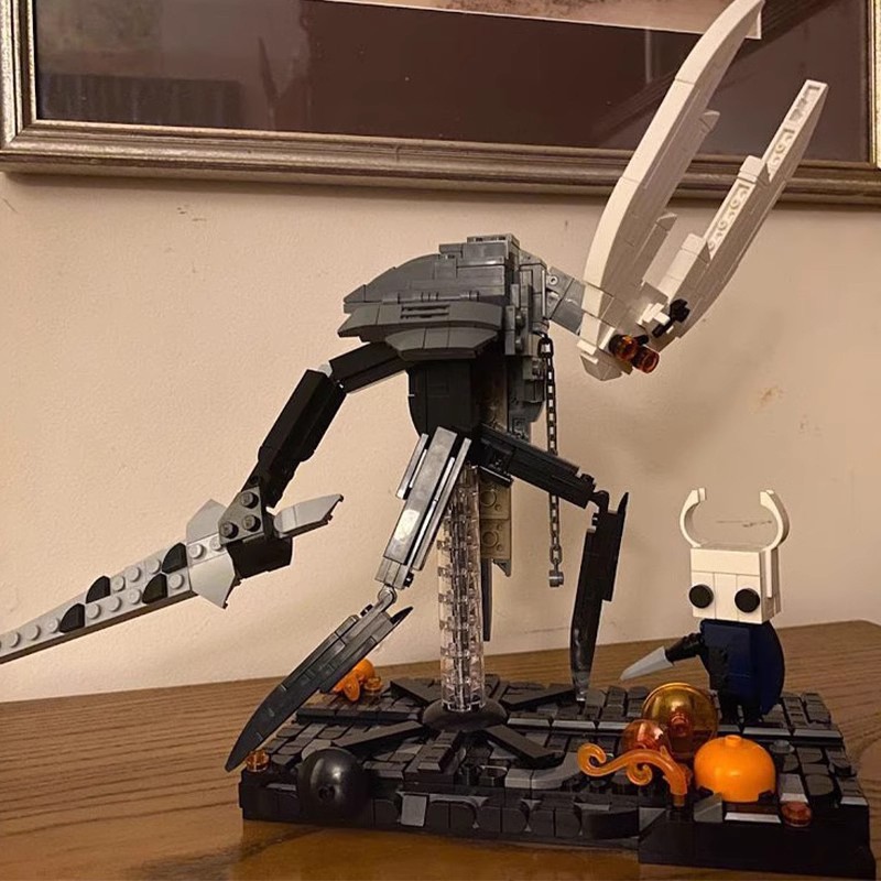 MOC-128555 Hollow Knight Toy Model, Compatible with LEGO Small Particle Building Blocks, Children's Ornament, Birthday Gift