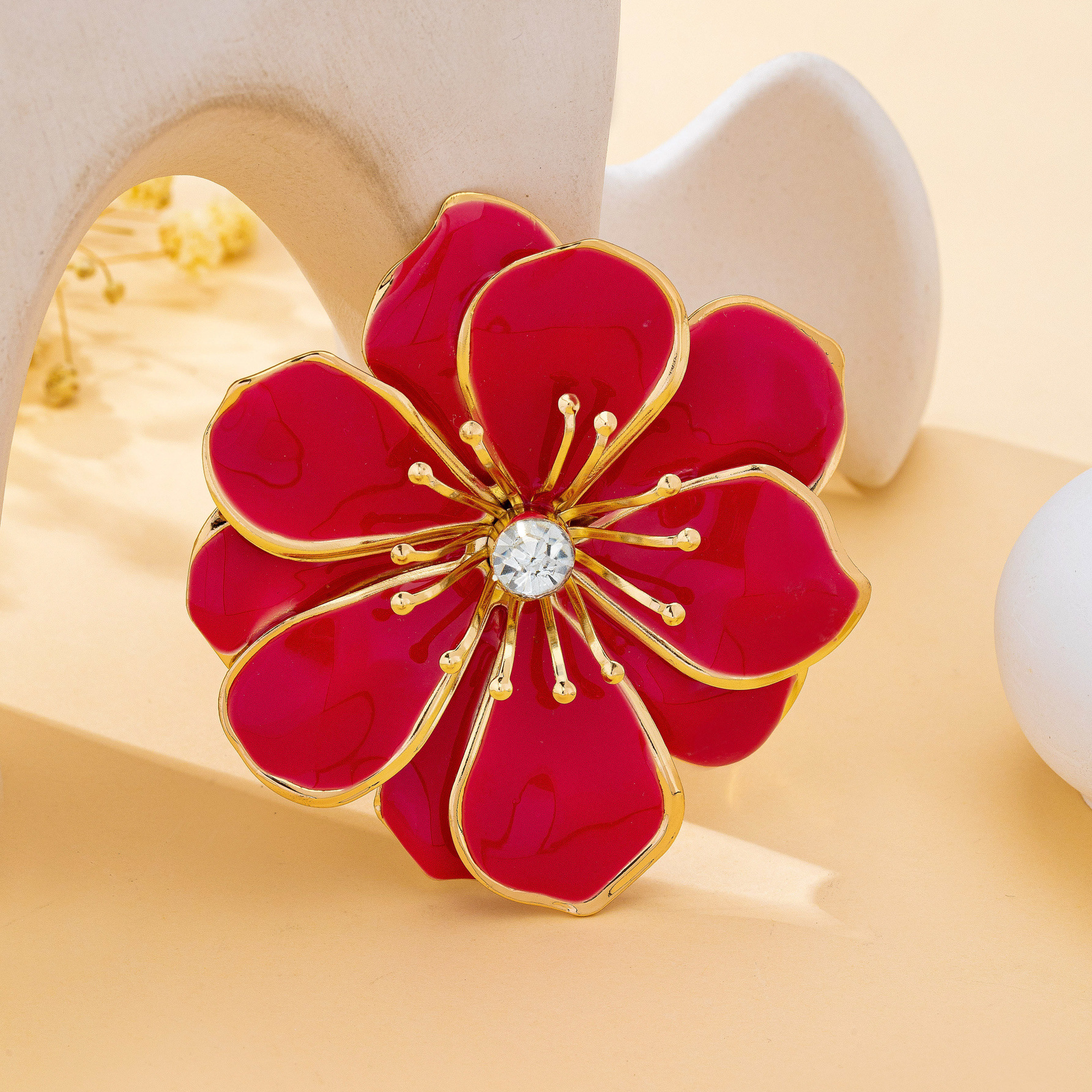 Cross-Border Enamel Flower Brooch with a High-End Feel, Diamond-Encrusted Camellia Pin, Elegant Accessory for Suits and Coats, Wholesale