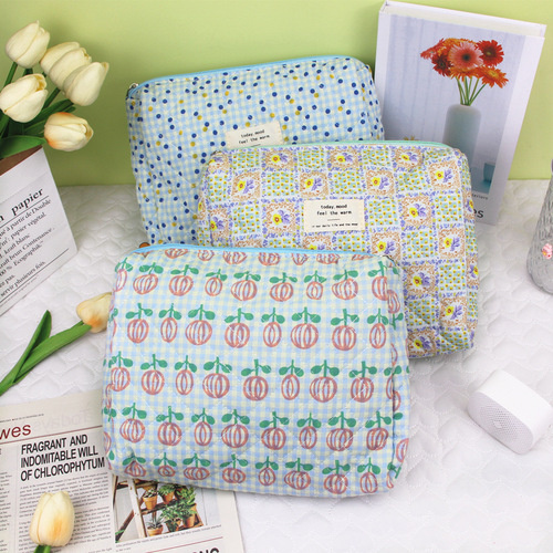 Large-capacity cosmetic bag printed storage bag liner bag portable storage student organization wash quilted cotton bag