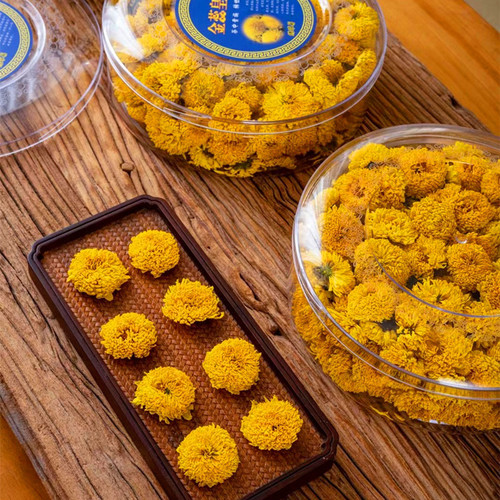 New Flower Golden Core Chrysanthemum Tribute Chrysanthemum Large Yellow Chrysanthemum Tea Chrysanthemum Ball Herbal Tea Gift Box Bulk Tea Direct Shipping
