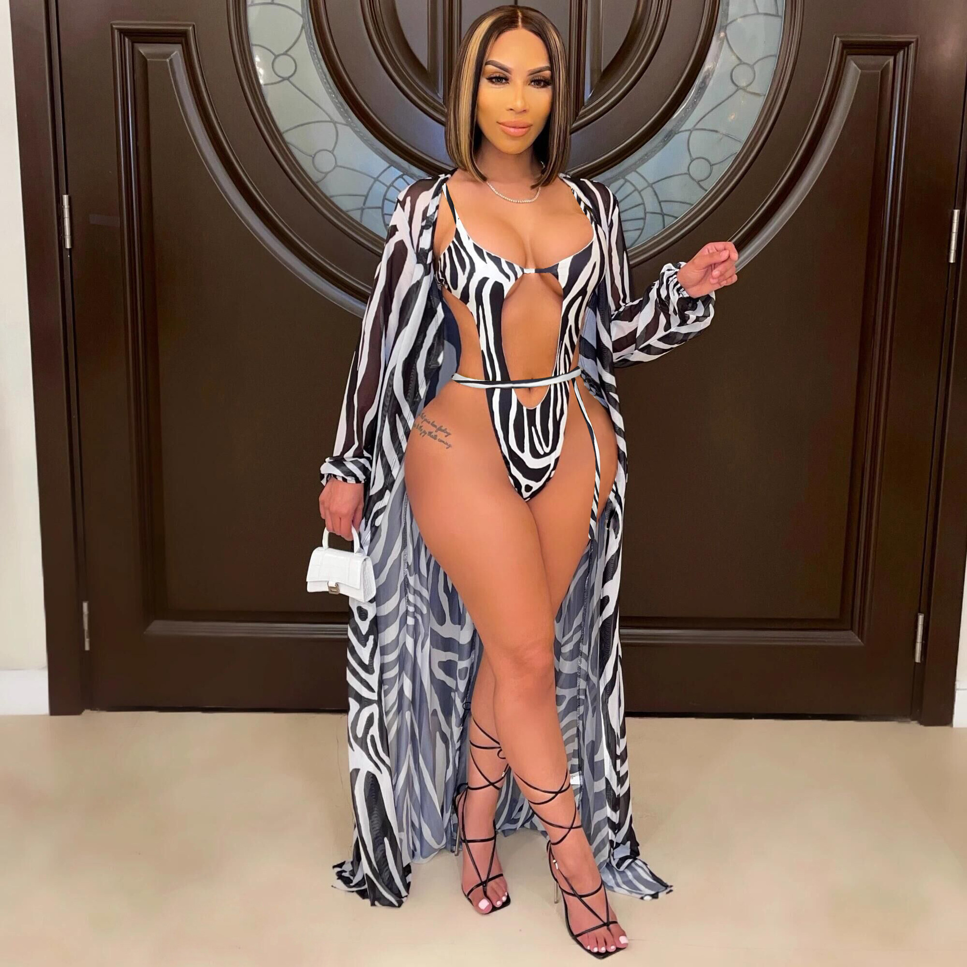 OL6034-1   新品速卖通亚马逊欧美性感时尚女装印花披风泳衣2件套