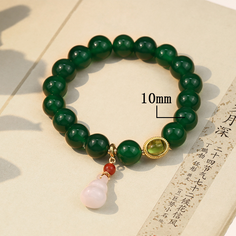 Fashion Green Agate Chalcedony Fashion Simple Bracelet Crystal White Jade Pendant Bracelet display picture 2