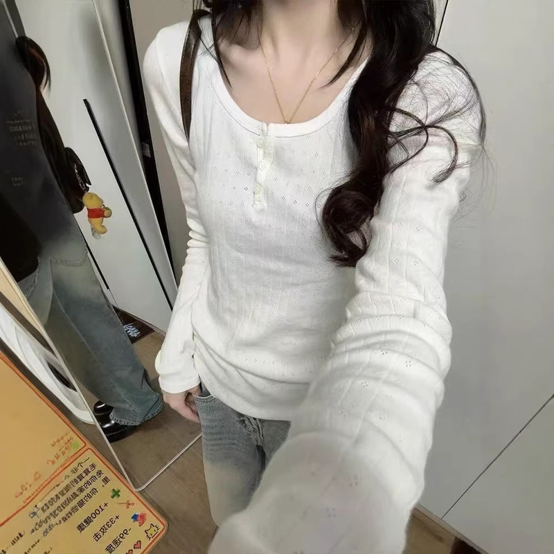 White Three-Button Long-Sleeve T-Shirt for Women, Spring/Summer Korean Style, Lazy and Gentle Style, Slim Fit, Flattering Base Shirt Top White Three-Button Long-Sleeve T-Shirt for Women, Spring/Summer Korean Style, Lazy and Gentle Style, Slim Fit, Flattering Base Shirt Top