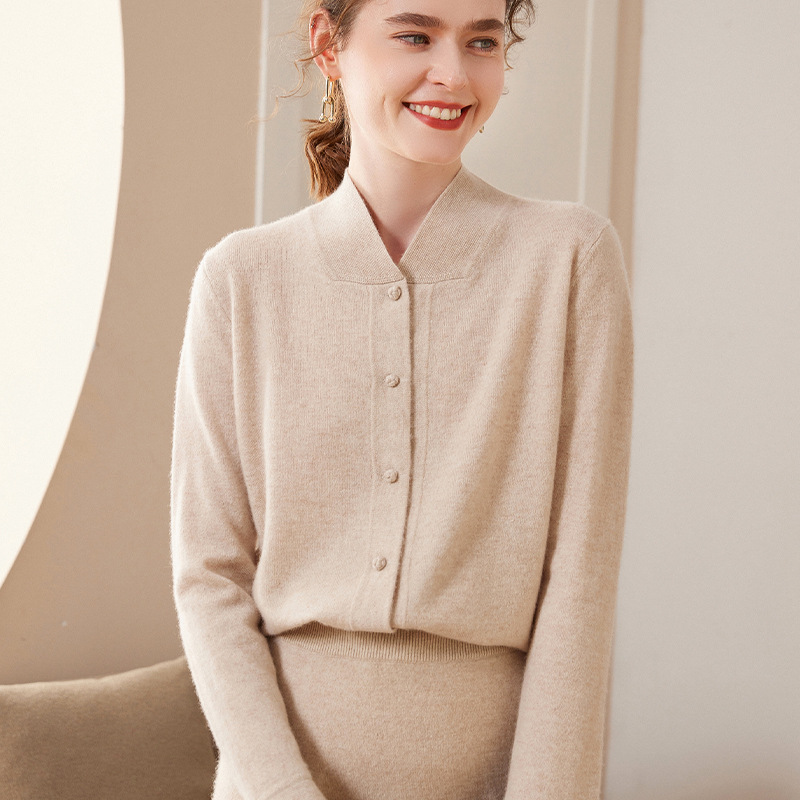 Cashmere demi-season cardigan