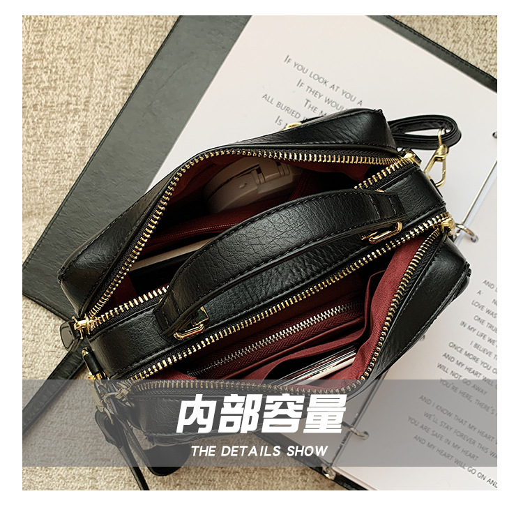 New Fashion All-match Messenger Bag display picture 1