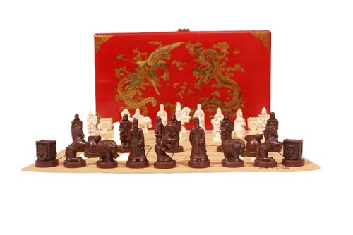 Cross-border hot selling antique Chinese chess PU leather chessboard Xi'an terracotta warriors and horses chess pieces character style parent-child gifts