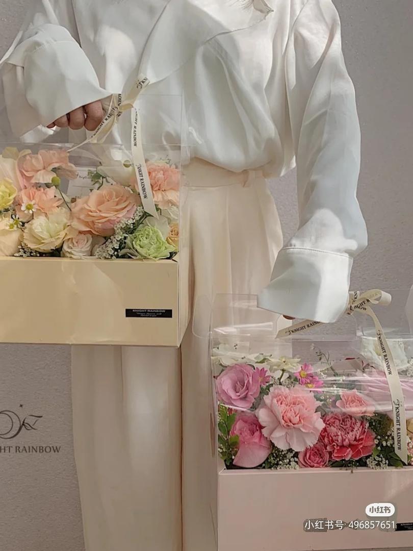 Caja de regalo de pastel de flores para el día de San Valentín Caja de regalo de mano Caja de regalo de flores portátiles transparentes Caja de regalo de flores de mano