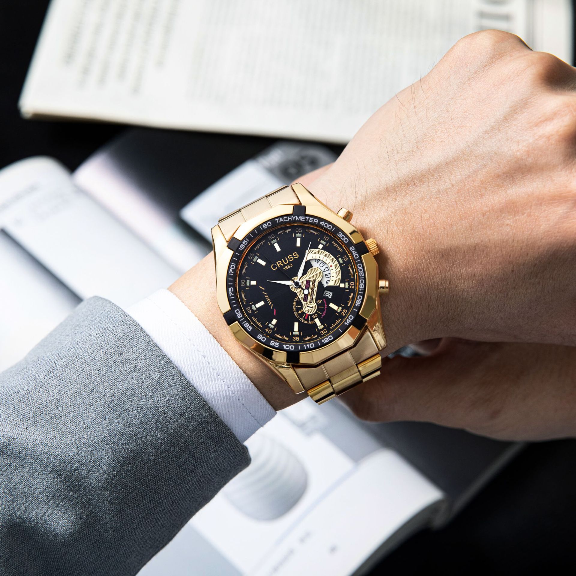 Men's Quartz Chronograph Watch Waterproof Trendy Calendar Dial_voghion.com
