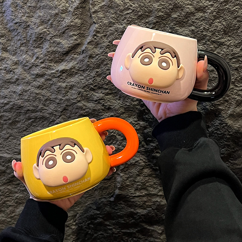 Crayon Shin-chan taza de cerámica linda chica de alto valor taza de pareja taza de leche casera taza de café regalo